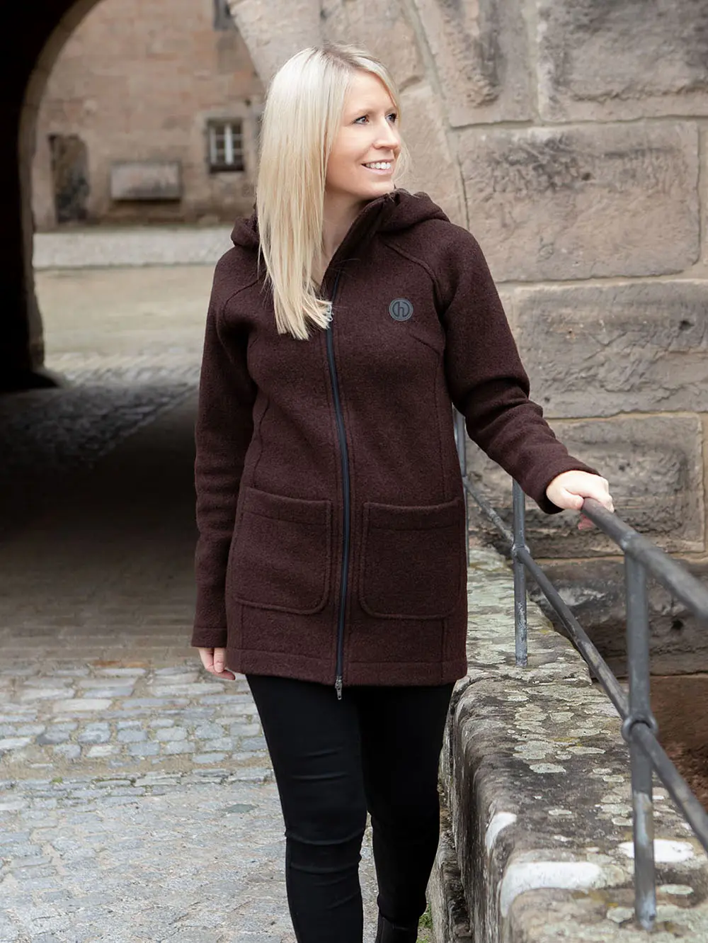 Damen Wollmantel Lara - Chocolate outdoor 1