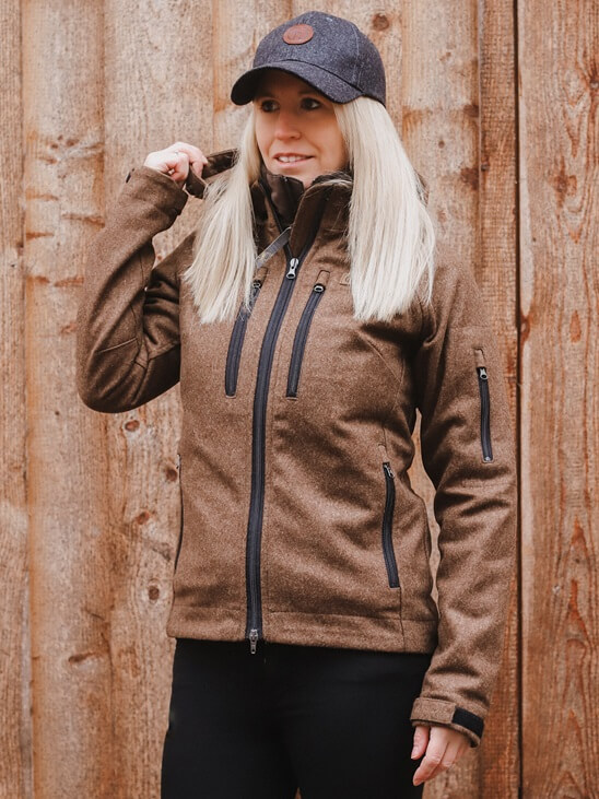 Leka Pro - Damen Lodenjacke Forest angezogen